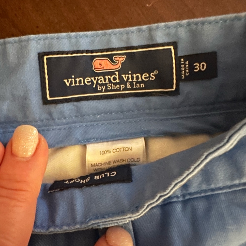 💙Vineyard Vines Men’s shorts - size 30 - Blue 💙